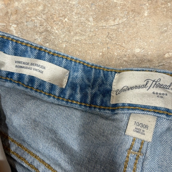 ✂️Used Universal Thread 10/30R - Vintage Bermuda shorts✂️ - Picture 4 of 6